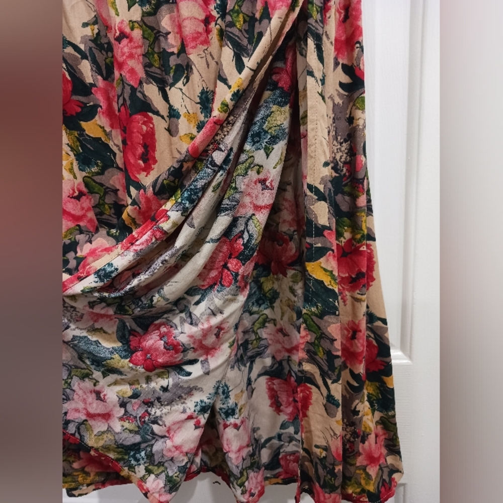 NATURAL LIFE Floral Midi Skirt With Side Slit - Picture 6 of 6